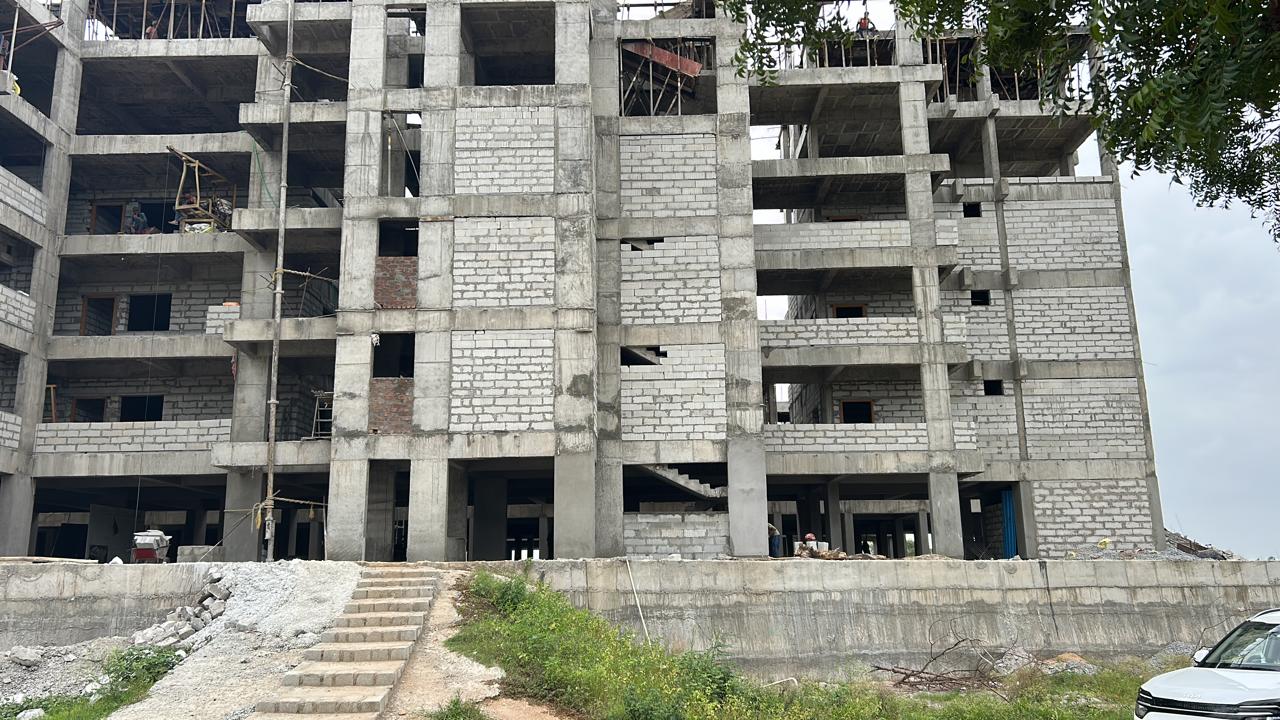 WhatsApp Image 2025-11-26 at 15.33.54 (1)